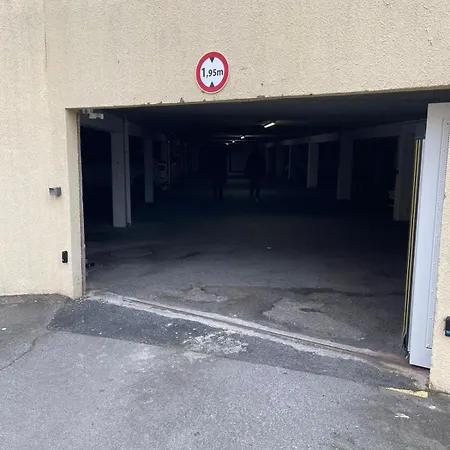 Le Graziot - Face A L'etang Du Grazel *